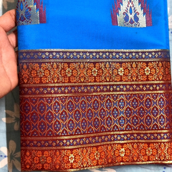 Saree - Picture 3 of 17